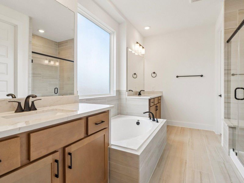 Furnished interior view inside a new home in Kingdom Heights, Rosenberg (Image 6).