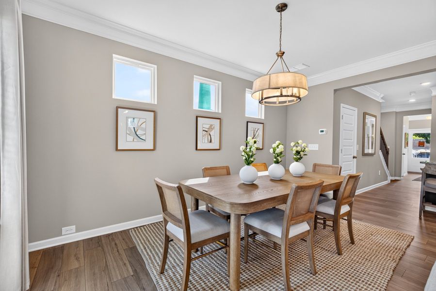 The Suwanee - Dining Area