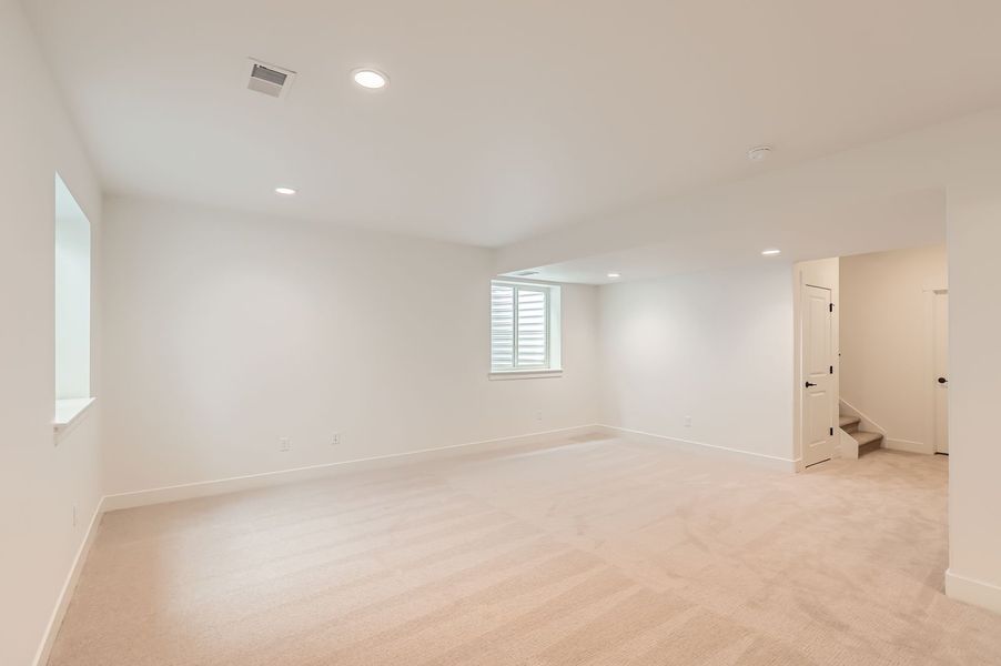 Plan V432 - Representative Photo - Rec Room