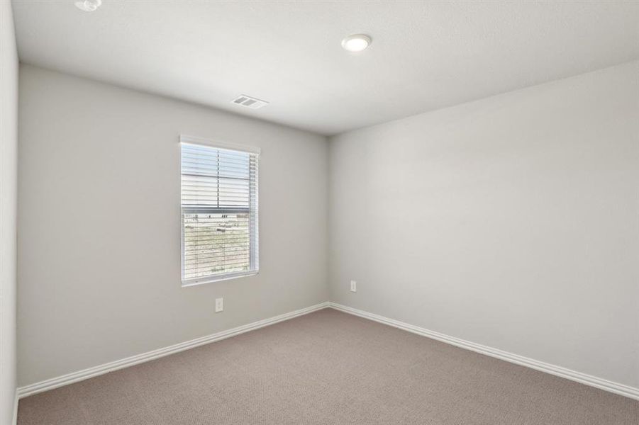 Photo is not of the actual home, but is an inspirational photo of builder’s model home and may depict options, furnishings, and/or decorator features that are not included. Photo is not of the actual home, but is an inspirational photo of builder’s model home and may depict options, furnishings, and/or decorator features that are not included.