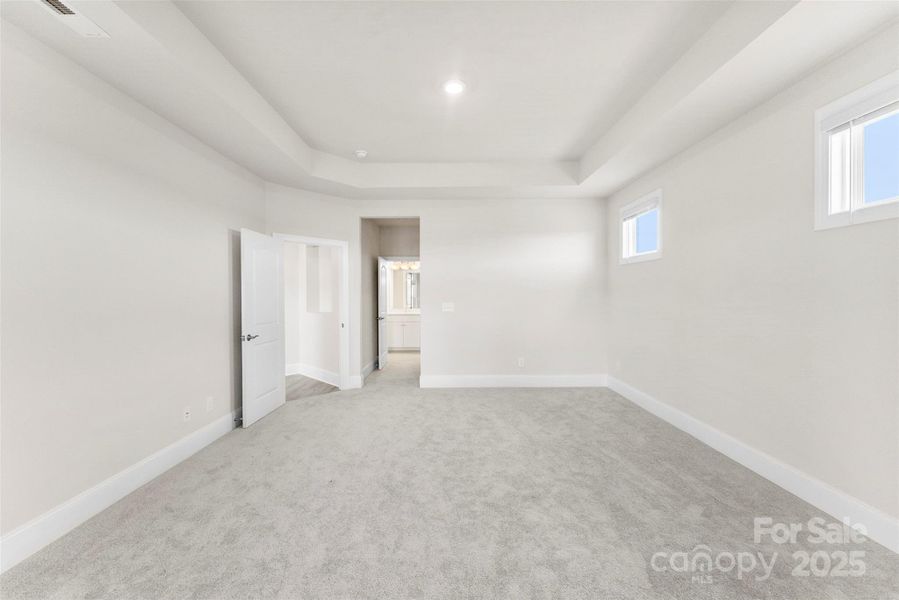 Spacious, unfurnished interior of a new home in , Gastonia (Image 19).