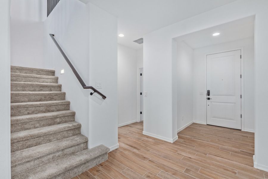 Spacious, unfurnished interior of a new home in Stonehaven, Glendale (Image 19). Spacious, unfurnished interior of a new home in Stonehaven, Glendale (Image 19).