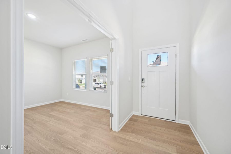 5-web-or-mls-Raleigh - Oak Manor - 713 D