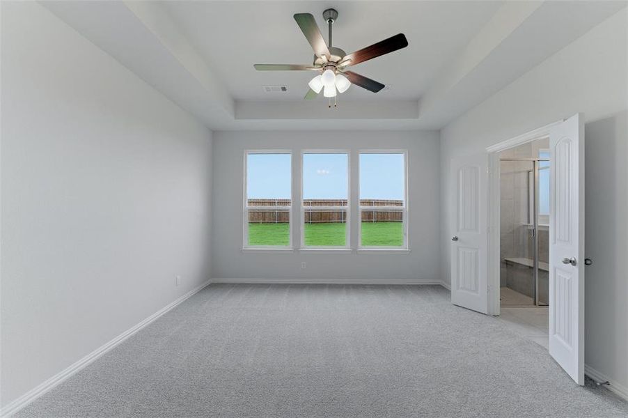 Spacious, unfurnished interior of a new home in Cedar Ridge Estates, Anna (Image 11).