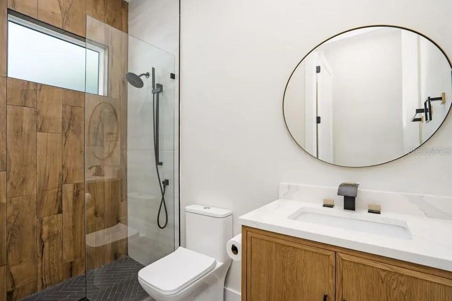 Furnished interior view inside a new home in , Sarasota (Image 63).