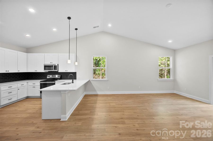 Image 41 of a home in .
