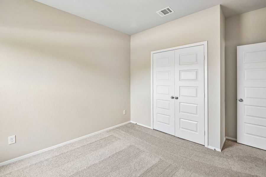 Spacious, unfurnished interior of a new home in Colony at Pinehurst, Pinehurst (Image 20).