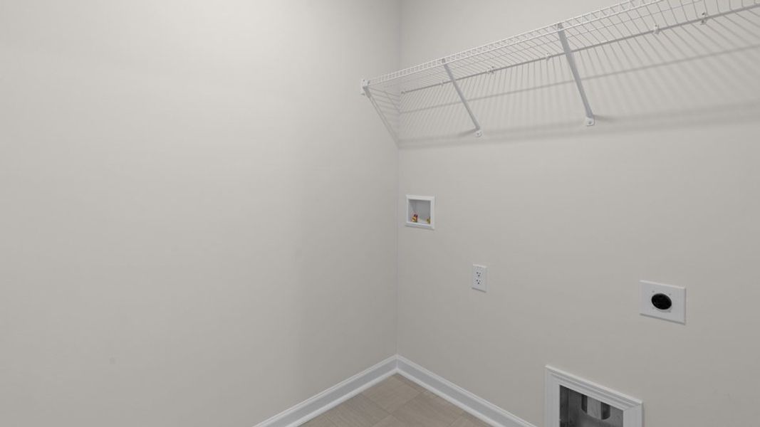 Spacious, unfurnished interior of a new home in The Reserve at Prestleigh, Wake Forest (Image 23).