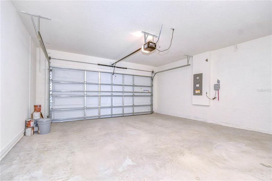 Spacious, unfurnished interior of a new home in Epperson, Wesley Chapel (Image 18). Spacious, unfurnished interior of a new home in Epperson, Wesley Chapel (Image 18).
