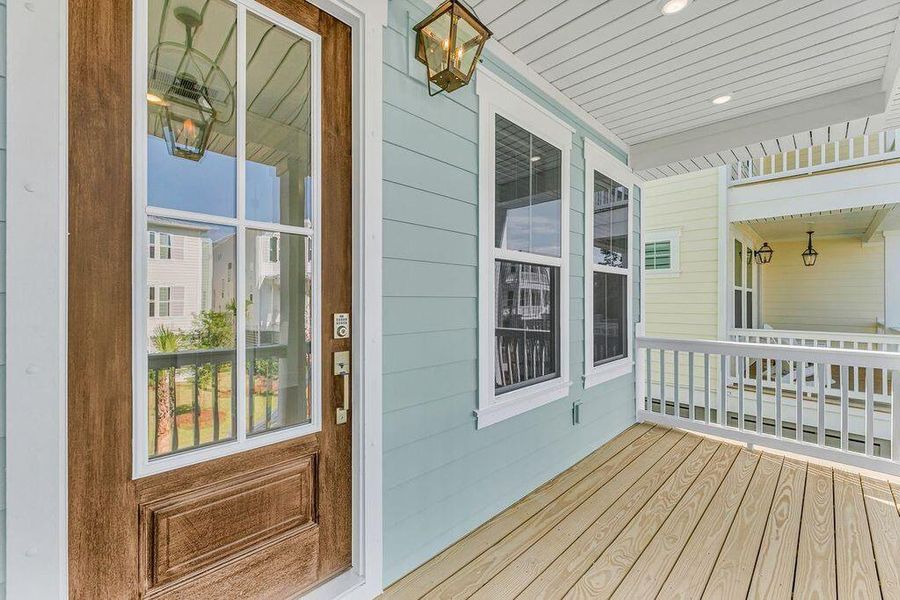 Exterior details and patio area of a home in Central Park, Charleston (Image 22).