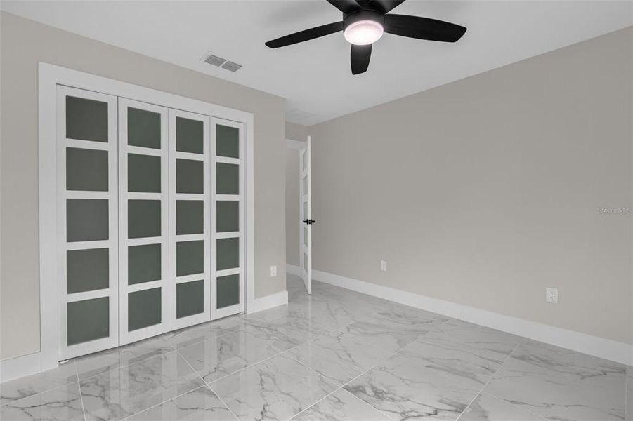 Spacious, unfurnished interior of a new home in , Dunnellon (Image 18).