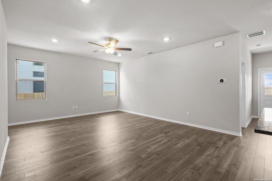 Spacious, unfurnished interior of a new home in The Parklands, Schertz (Image 29). Spacious, unfurnished interior of a new home in The Parklands, Schertz (Image 29).
