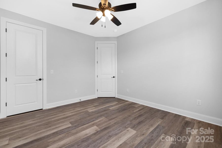 Spacious, unfurnished interior of a new home in , Charlotte (Image 10).