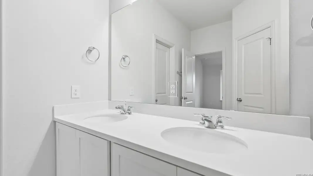 Image 12 of a home in Prominence Journey. Image 12 of a home in Prominence Journey.