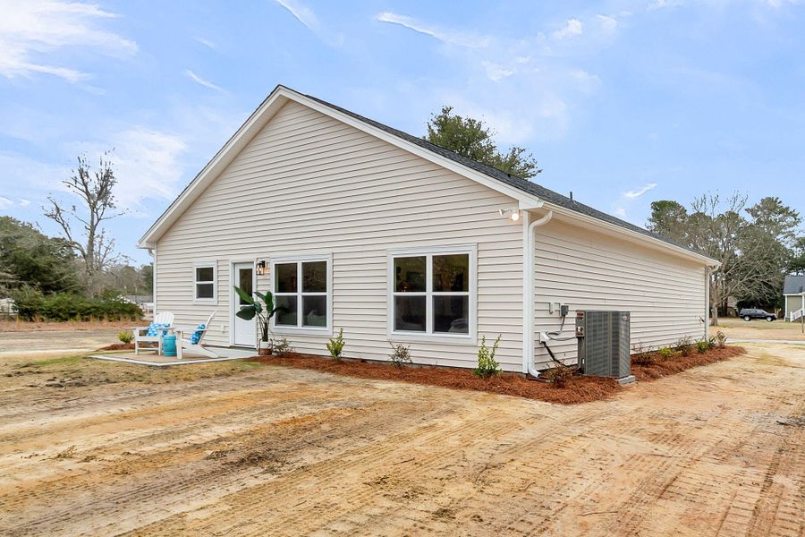 Exterior details and patio area of a home in , Moncks Corner (Image 27).