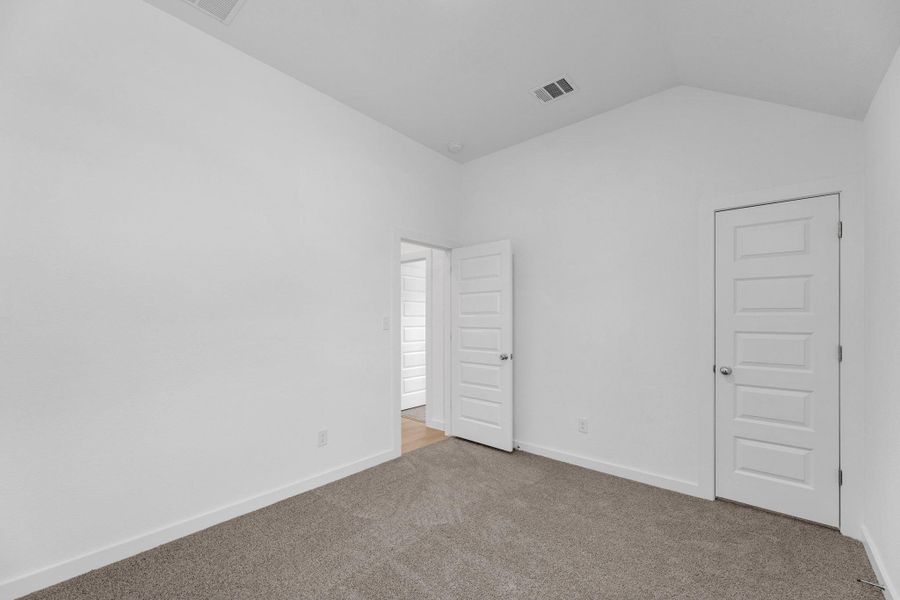 Spacious, unfurnished interior of a new home in Prairie Winds, Hutto (Image 20).