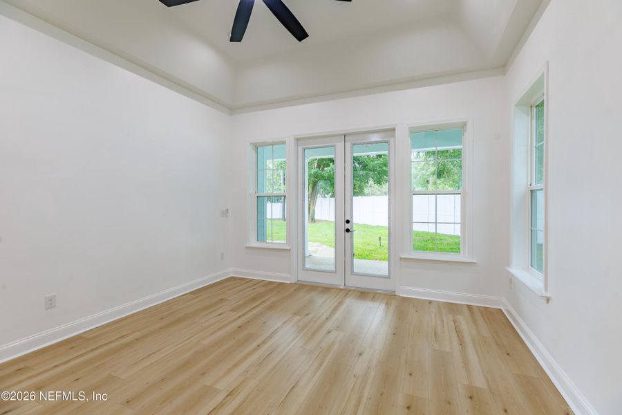 Spacious, unfurnished interior of a new home in , Jacksonville (Image 20).