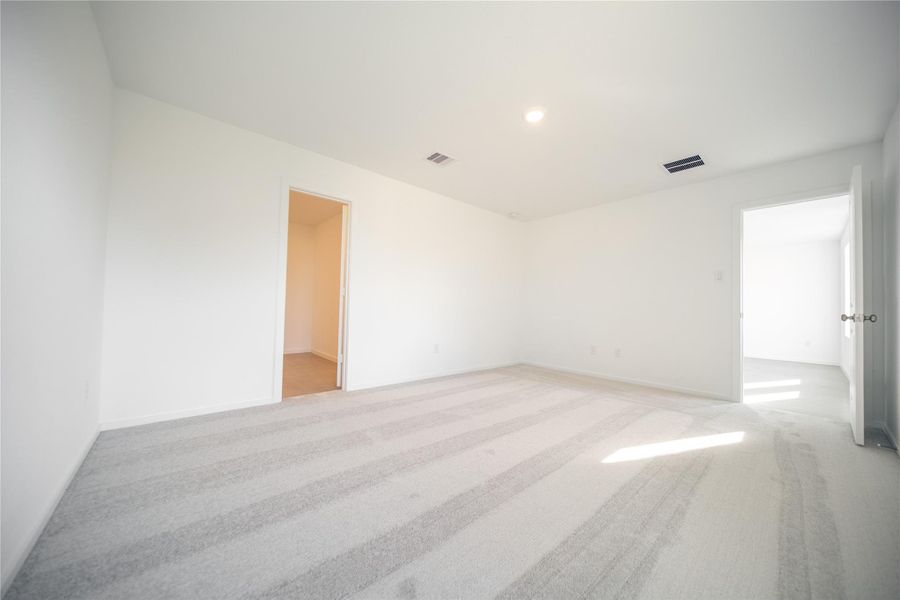 Spacious, unfurnished interior of a new home in Anniston: Watermill Collection, Katy (Image 7).