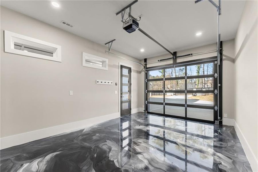 Spacious, unfurnished interior of a new home in , Hoschton (Image 93).