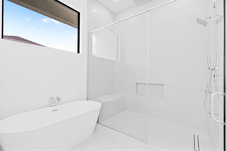 Furnished interior view inside a new home in , Port Charlotte (Image 60).