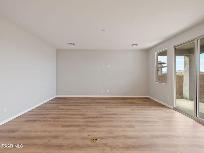 Spacious, unfurnished interior of a new home in North Ridge at Pronghorn Ranch, Prescott Valley (Image 17). Spacious, unfurnished interior of a new home in North Ridge at Pronghorn Ranch, Prescott Valley (Image 17).