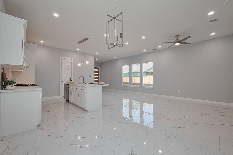 Image 18 of a home in .