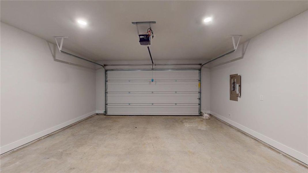 Spacious, unfurnished interior of a new home in , Denton (Image 26).