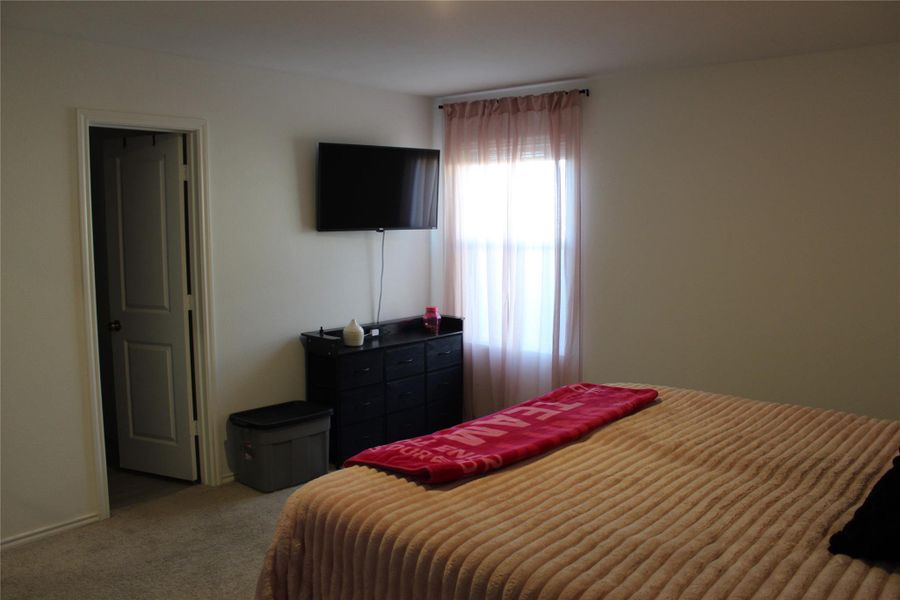 Furnished interior view inside a new home in Cielo Gardens: Belmar Collection, Jarrell (Image 16).