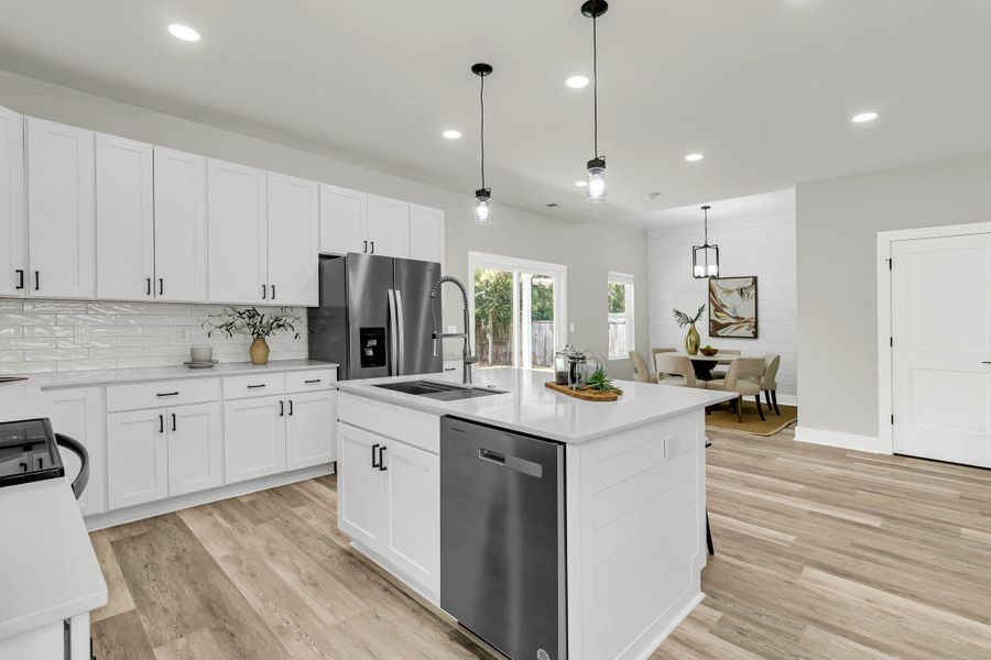 Furnished interior view inside a new home in , Hanahan (Image 8).