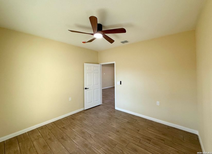 Spacious, unfurnished interior of a new home in , Poteet (Image 23).