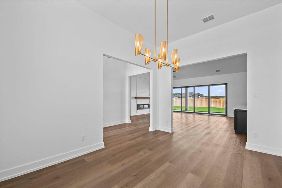 Spacious, unfurnished interior of a new home in King Oaks, Salado (Image 23).