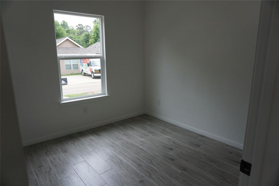 Spacious, unfurnished interior of a new home in , Willis (Image 16).