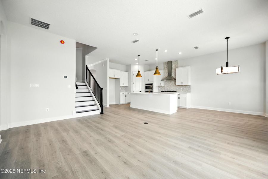 Spacious, unfurnished interior of a new home in Silver Landing At Silverleaf, St. Augustine (Image 34).