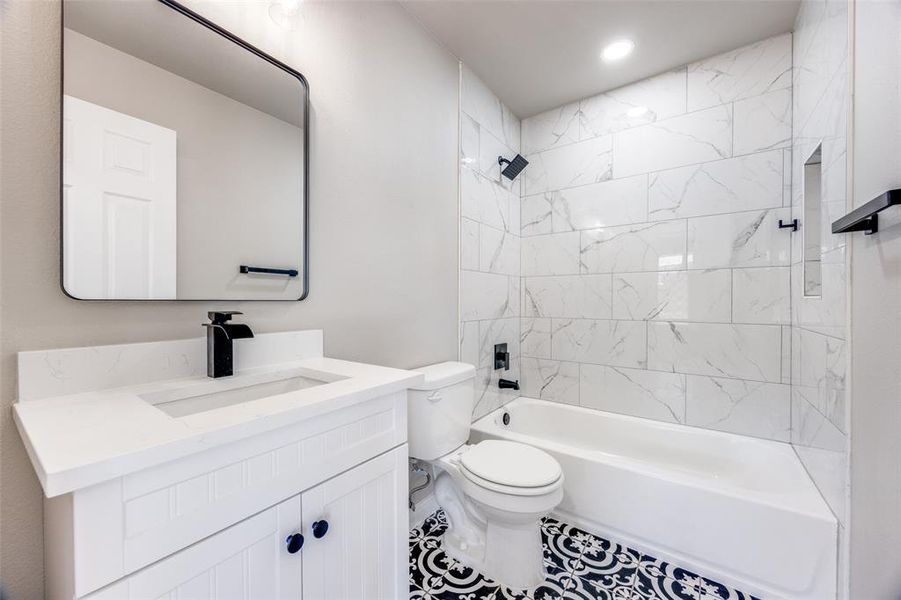 Furnished interior view inside a new home in , Ector (Image 5). Furnished interior view inside a new home in , Ector (Image 5).