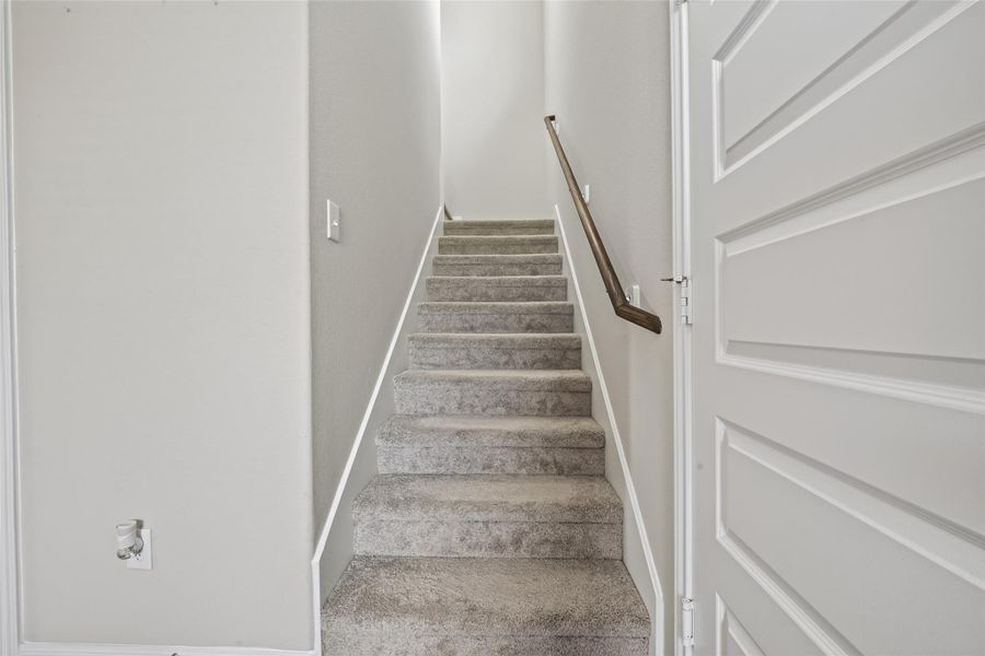 Spacious, unfurnished interior of a new home in Charleston Heights, Rosharon (Image 38).