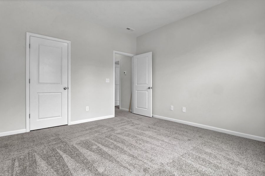 Spacious, unfurnished interior of a new home in Grand Park, Leland (Image 31).