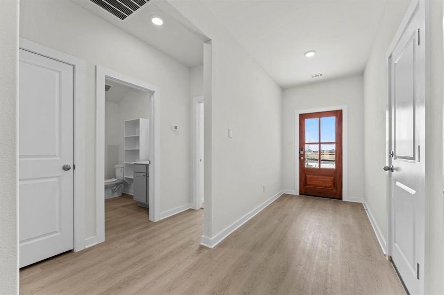 Spacious, unfurnished interior of a new home in , Dayton (Image 22).