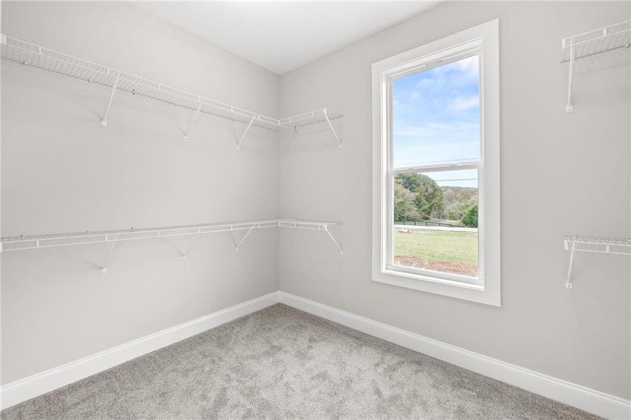 Spacious, unfurnished interior of a new home in , Jefferson (Image 43).