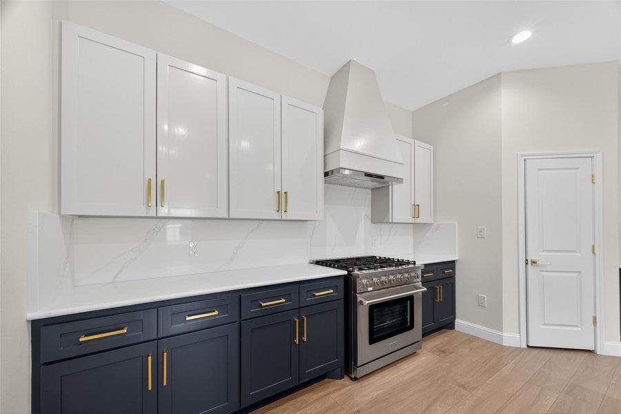 Furnished interior view inside a new home in , Hitchcock (Image 14).