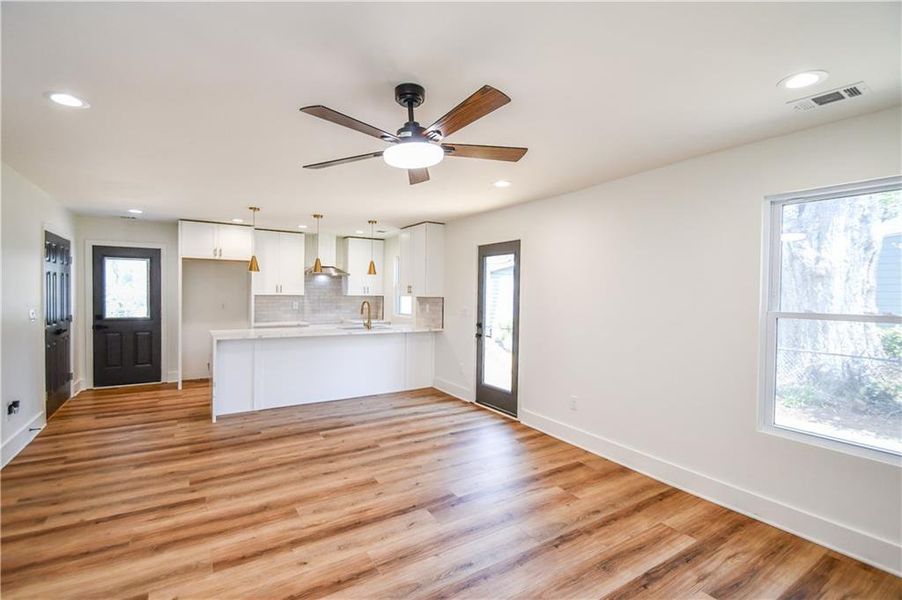 Spacious, unfurnished interior of a new home in , Atlanta (Image 31).