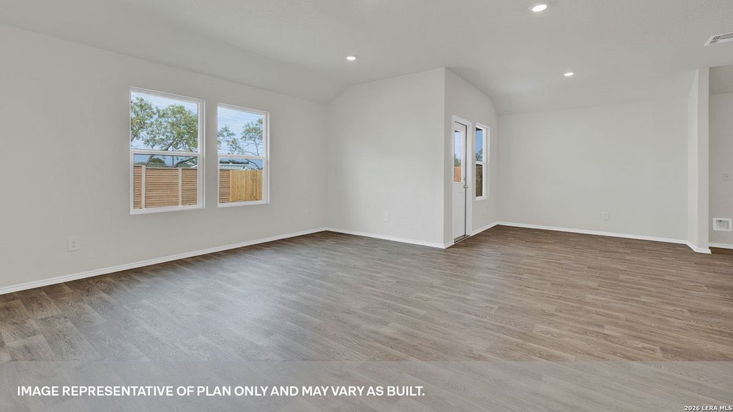 Spacious, unfurnished interior of a new home in Arroyo Ranch, Seguin (Image 17). Spacious, unfurnished interior of a new home in Arroyo Ranch, Seguin (Image 17).