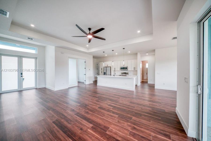 Spacious, unfurnished interior of a new home in , Placida (Image 19). Spacious, unfurnished interior of a new home in , Placida (Image 19).