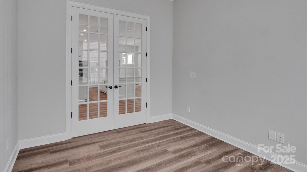 Spacious, unfurnished interior of a new home in Cresswind Wesley Chapel, Monroe (Image 19).