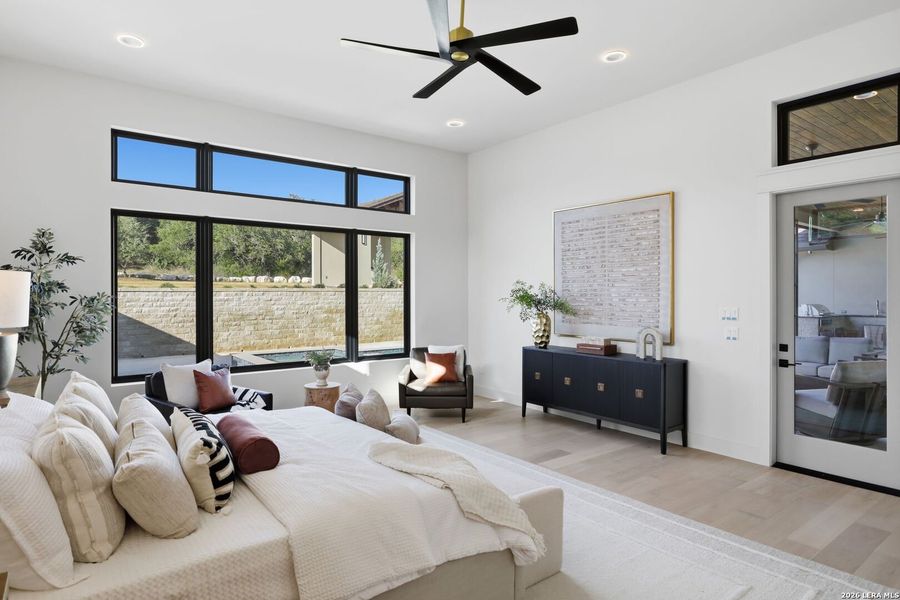 Furnished interior view inside a new home in , Boerne (Image 36).