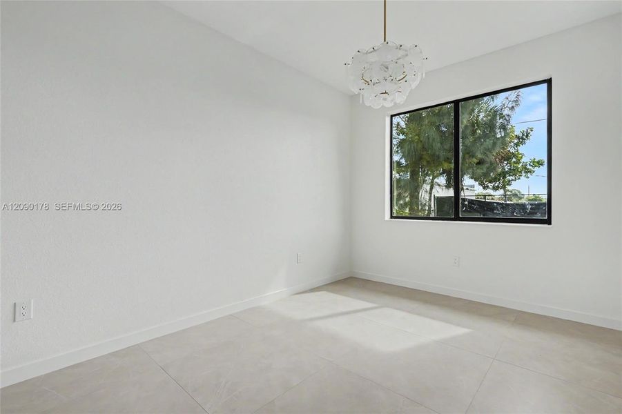 Spacious, unfurnished interior of a new home in , Oakland Park (Image 33).