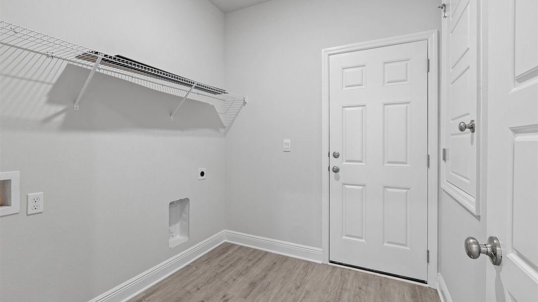 Spacious, unfurnished interior of a new home in Greystone, Crawfordville (Image 26).