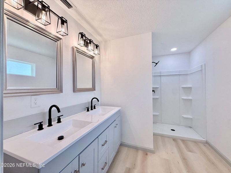 Furnished interior view inside a new home in , Jacksonville (Image 8).