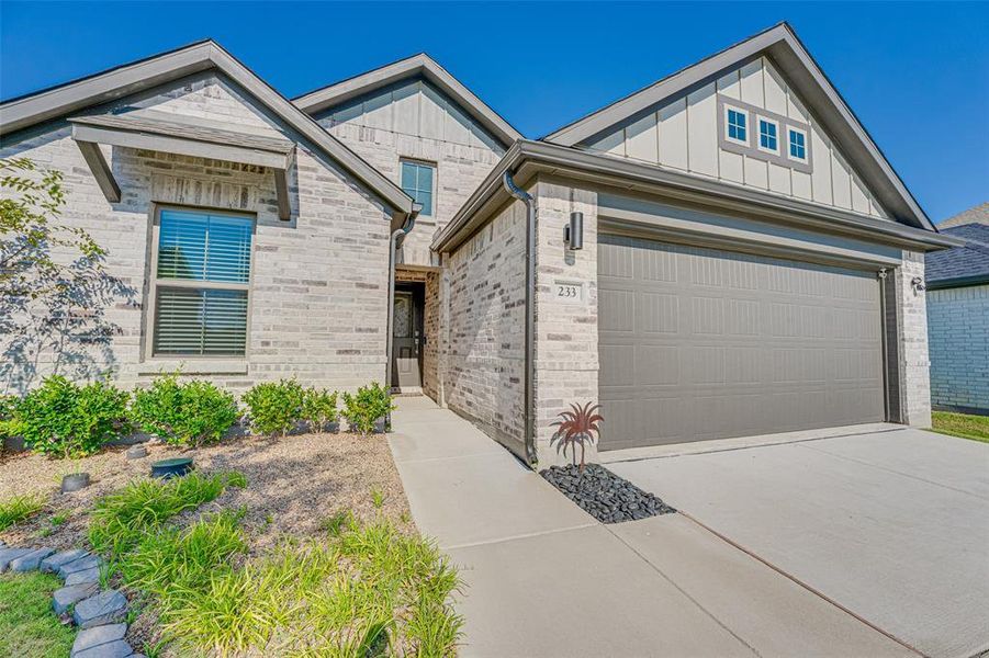 Exterior details and patio area of a home in , Lavon (Image 19).