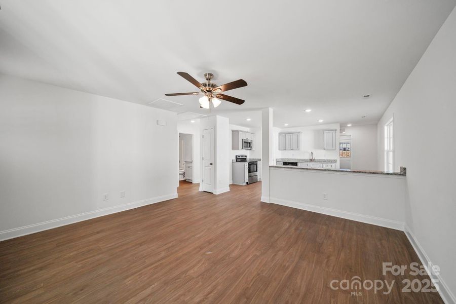 Spacious, unfurnished interior of a new home in , Salisbury (Image 28).