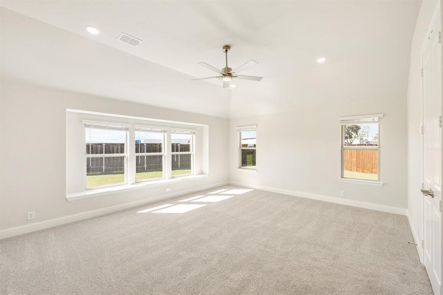 Spacious, unfurnished interior of a new home in Somerset Classic 70s & 80s, Mansfield (Image 35). Spacious, unfurnished interior of a new home in Somerset Classic 70s & 80s, Mansfield (Image 35).